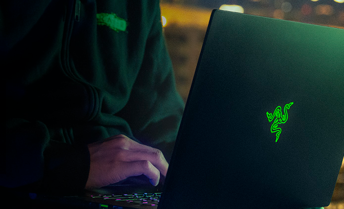 Made with high-quality materials razer laptop